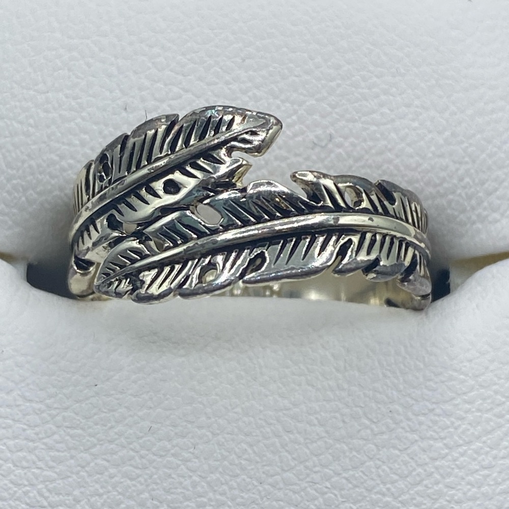 Primrose Sterling Silver Feather Ring